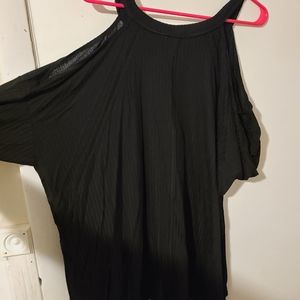 Black Cold shoulder top